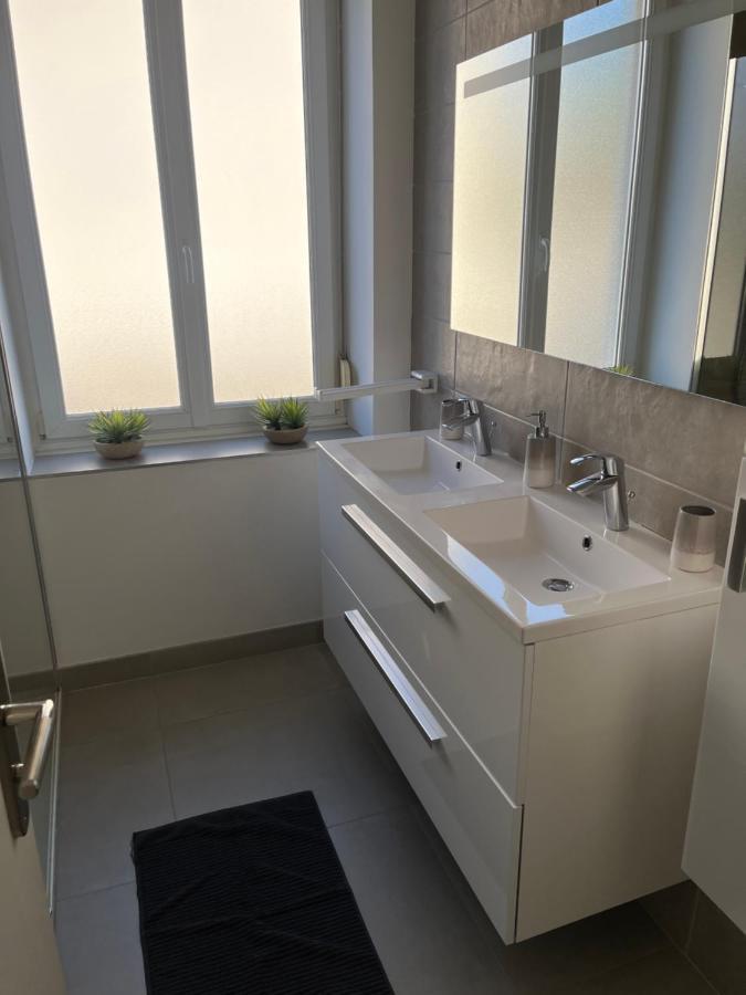 Appartement de Prestige à 2 pas du centre ville Colmar Esterno foto